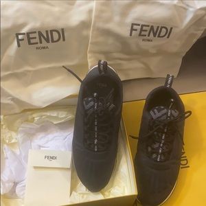 Fendi Lightweight Sneakers 39.5 fits like a true 9